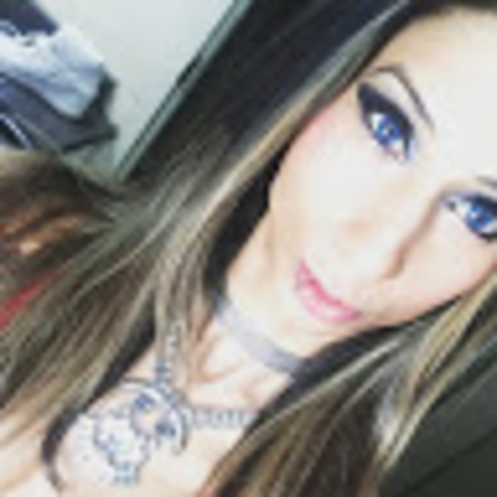 Meet your Posher, Jasmine